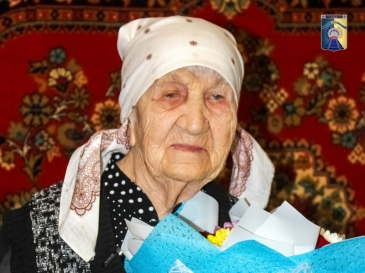 К долгожителям с поздравлением от Президента