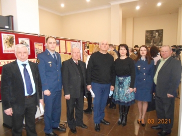 primera-filma-ni-shagu-nazad-_11