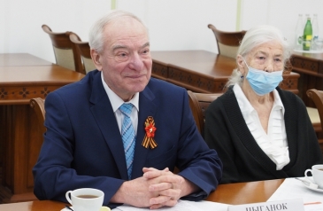 vstrecha-s-glavoy-_1