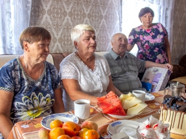 В гостях у юбиляра – матроса Северного флота Александра Аниськина!